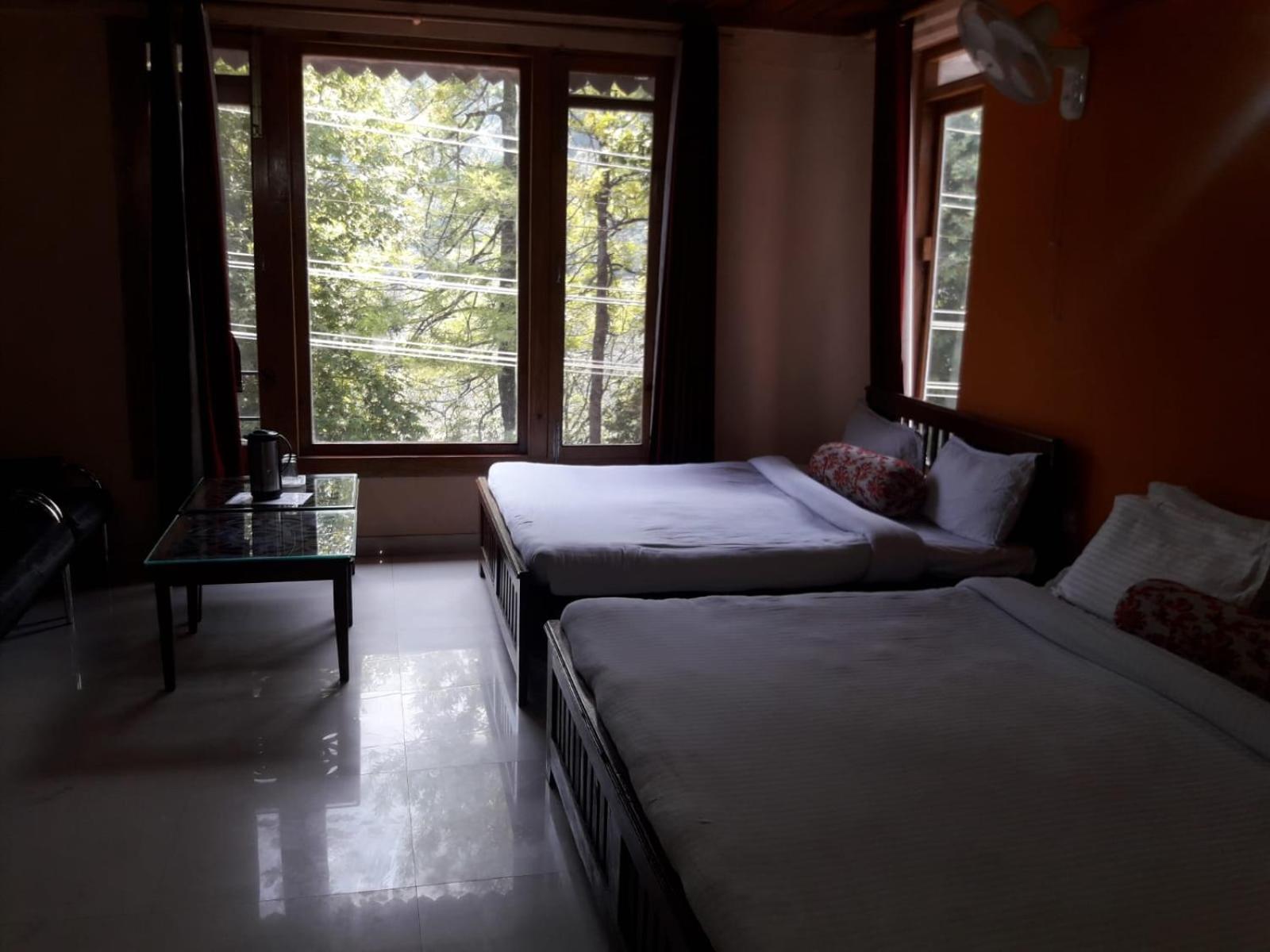 Stayapart I The Maple Residences - Lake Front 나이니탈 외부 사진