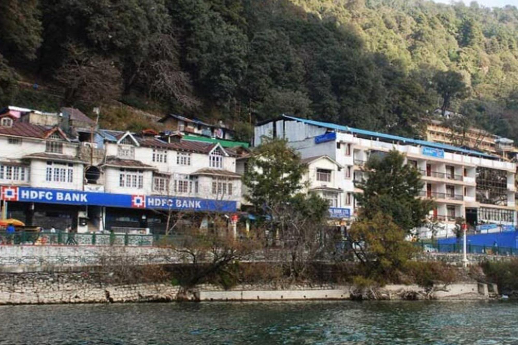 Stayapart I The Maple Residences - Lake Front 나이니탈 외부 사진