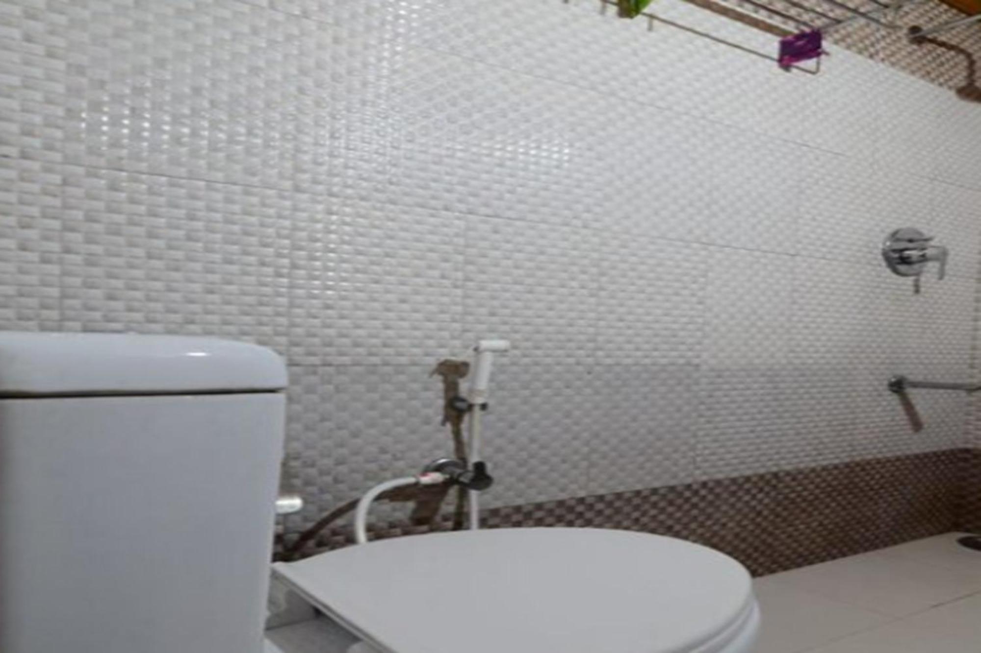 Stayapart I The Maple Residences - Lake Front 나이니탈 외부 사진